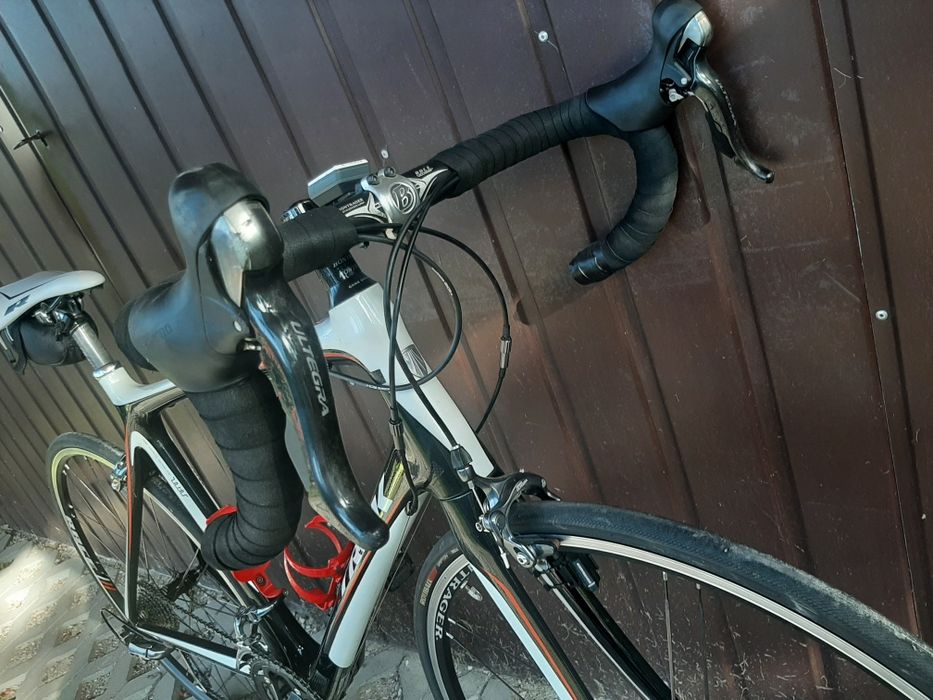 Trek madone 4.7 rower szosowy carbon