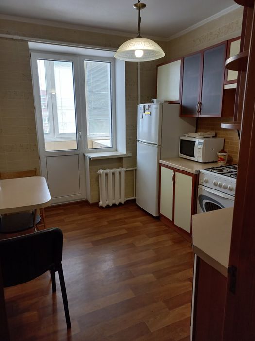 2х ком.кв посуточно,почасово без откл. света 1300грн  с  кондиционером