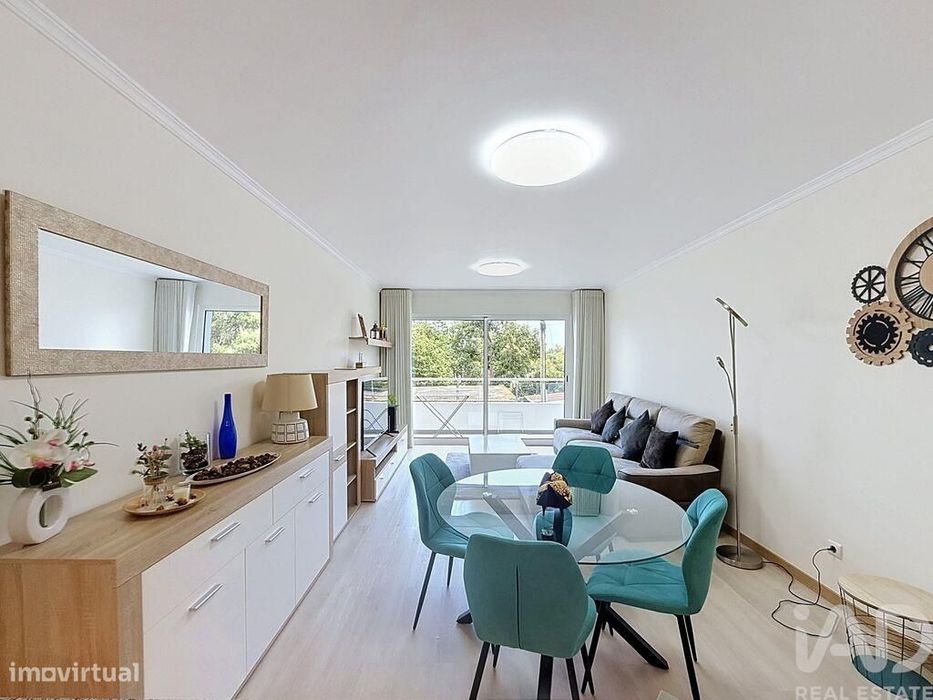 Apartamento em Caniço