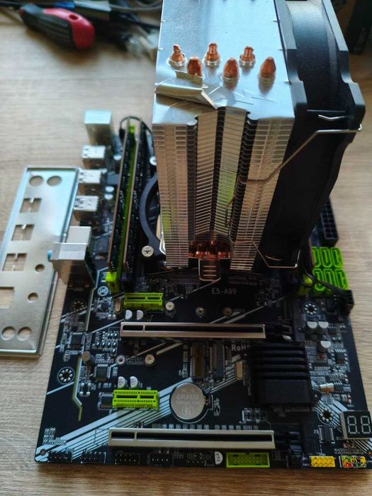 новый комплект Xeon 2690 v3 / QIYIDA X99 E5-A99 / DDR4 32 GB