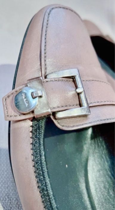 Sapatos Prada de senhora