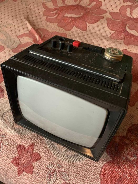 Телевизор Электроника 409Д 404Д