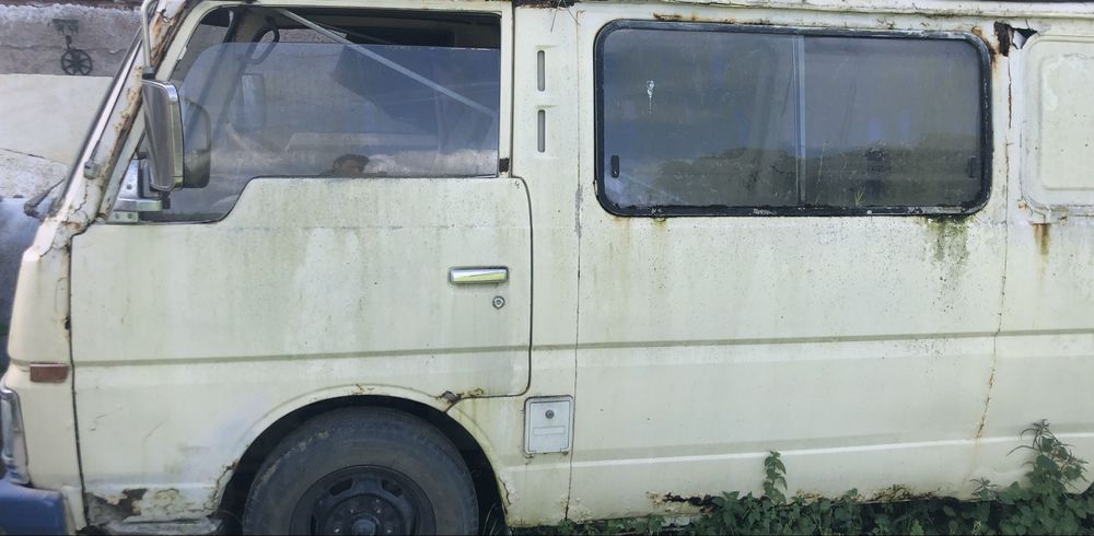 Nissan Urvan e23