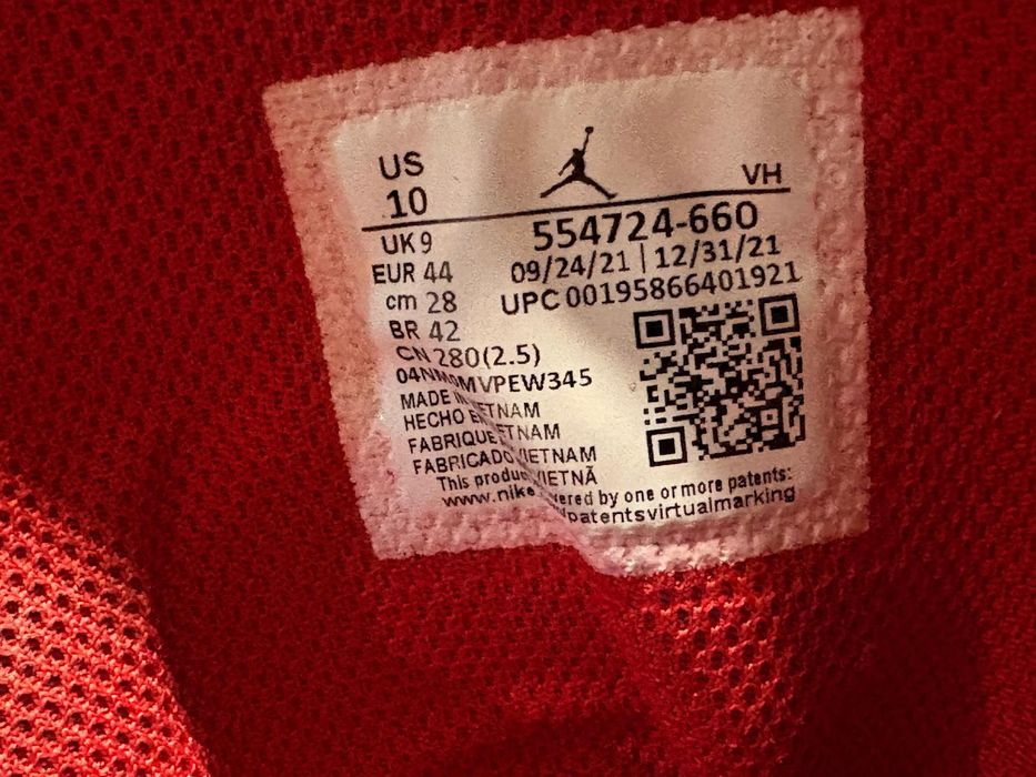 Air Jordan 1 mid bred