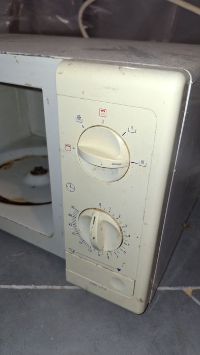 Dois Microondas (conjunto)