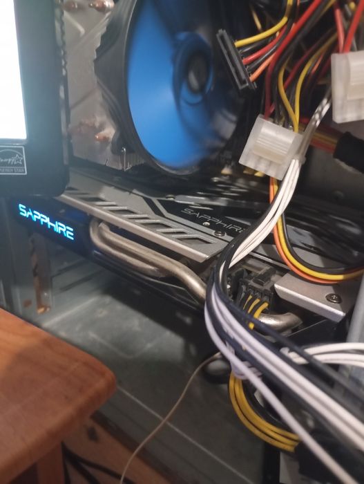 Продам rx 580 sapphire nitro+ не майнила