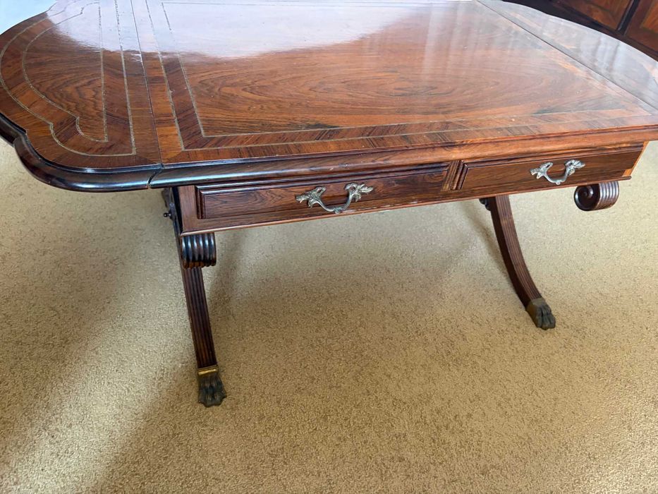 Mesa de Apoio / Centro Antiga Dobrável com Marquetaria – Estilo D. Maria II