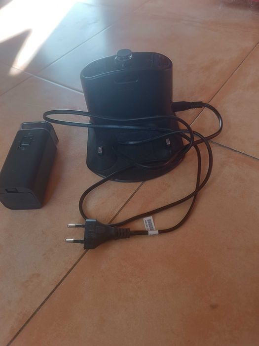 Aspirador Robô IROBOT Roomba e5
