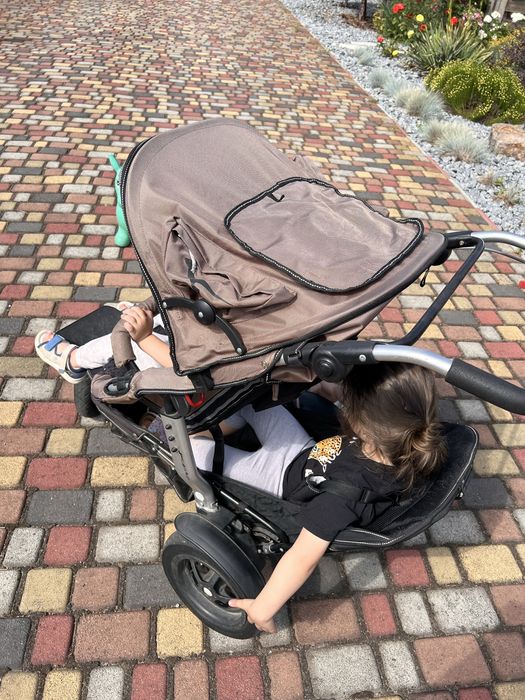 Прогулочная коляска с люлькой TFK Joggster Twist