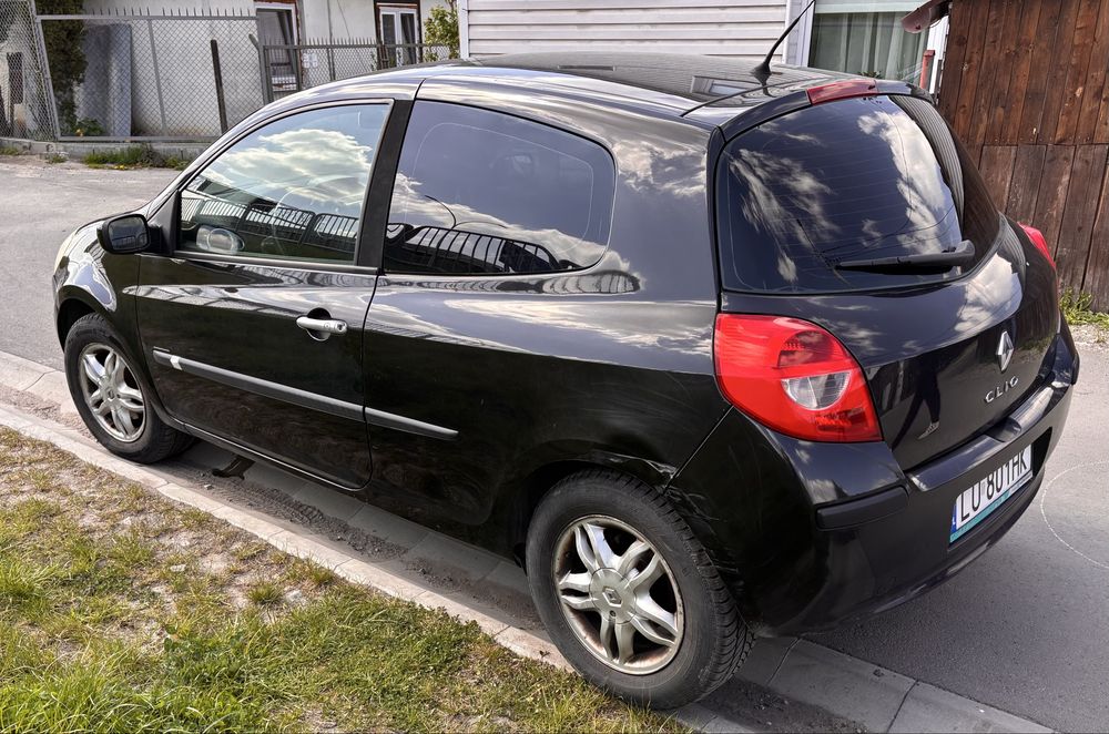 Renault Clio 3  czarne