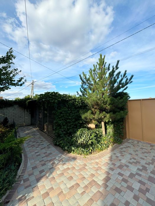 Частина будинку з генератором. Стара Балашівка. Агенція нерухомості