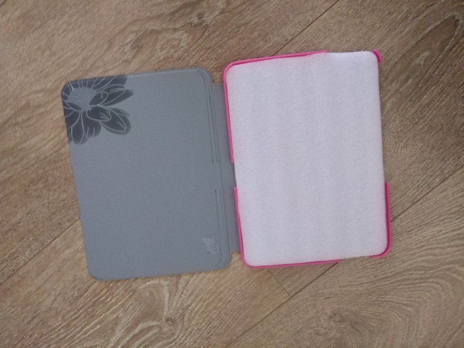 Etui etui u89zł na tablet