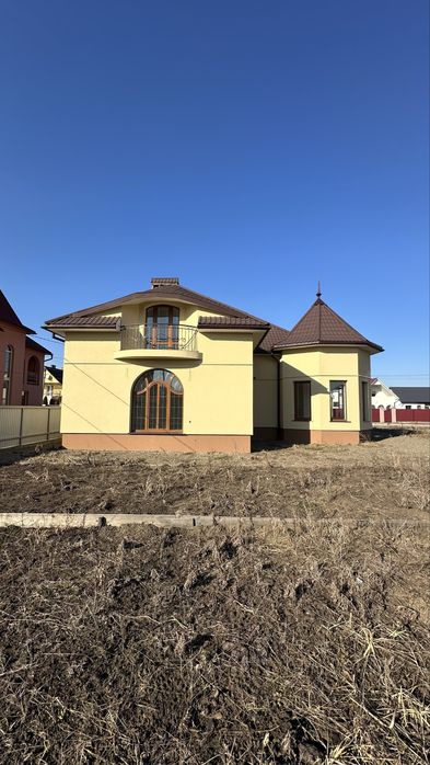 Є-Відновлення; Продаж - обмін; будинок; Чернівці; ремонт; ділянка; газ;