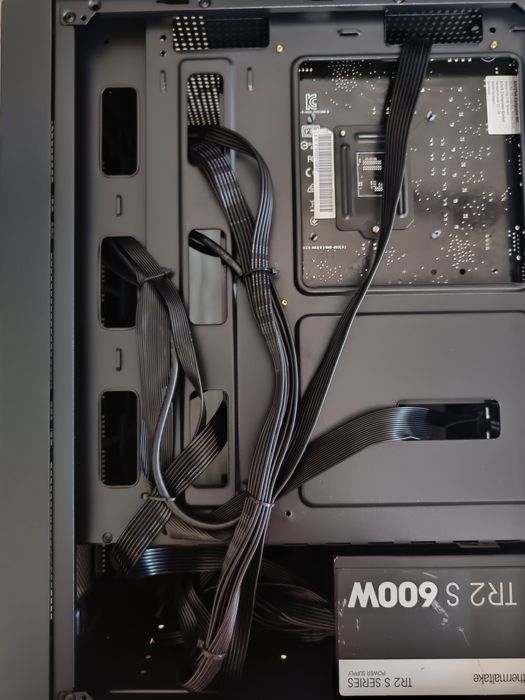 Комп'ютер для ігор/навчання/роботи