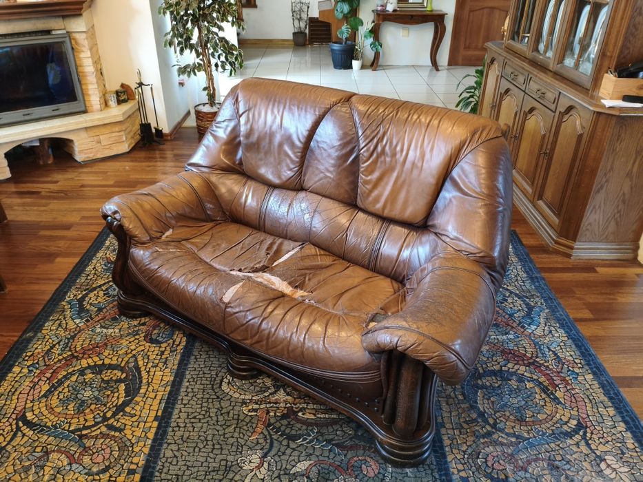 Komplet mebli. Drewnianych. Skóra. Do renowacji.