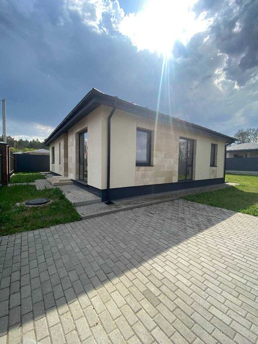 Продається розкішний одноповерховий будинок