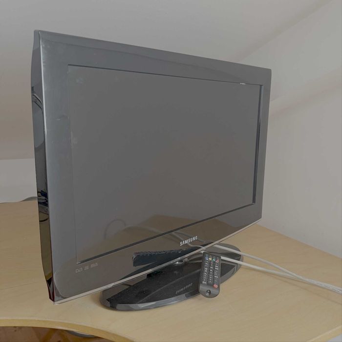 SAMSUNG 26 polegadas