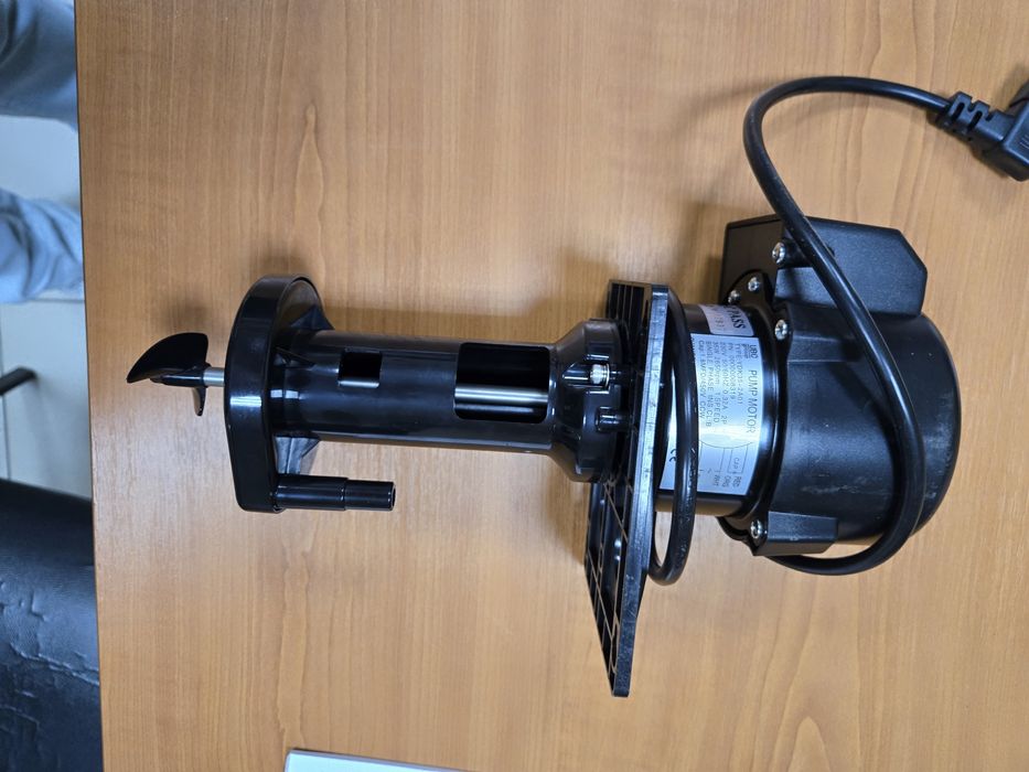 Помпа-мішвлка для півних охолоджувачів