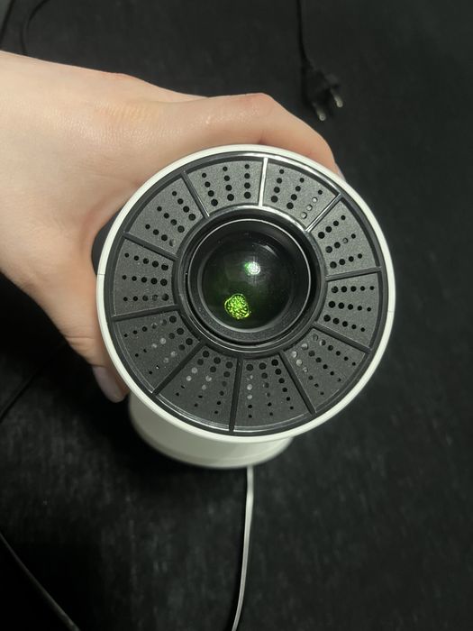 Smart projektor bialy