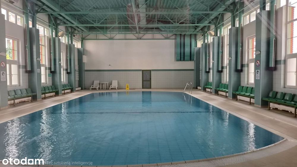Basen i siłownia na osiedlu. dwa pok z komórką i garażem