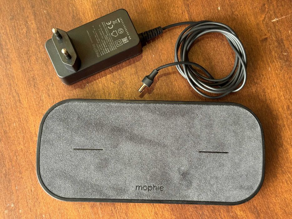 Ładowarka indukcyjna Mophie Podwójna + USB
