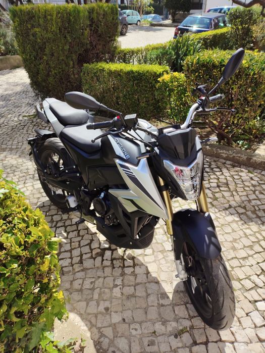 Cyclone Battlo               .