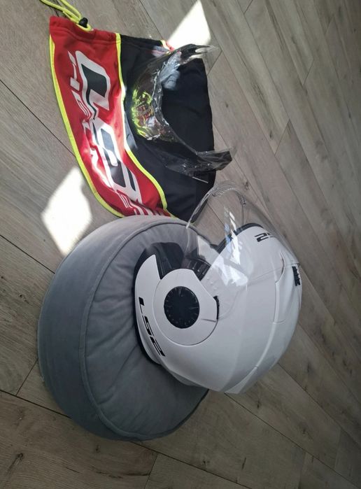 Kask na motor LS2