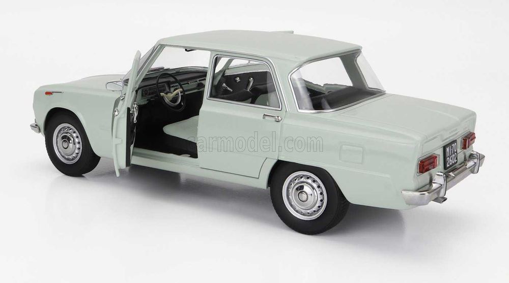 1:18 Mitica Alfa Romeo Giulia 1.6 Ti 1962 very light green