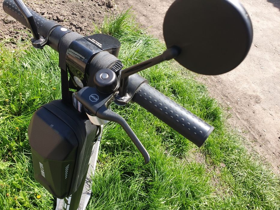 Электросамокат "F O R T E" (25km/h дальность 35 km)