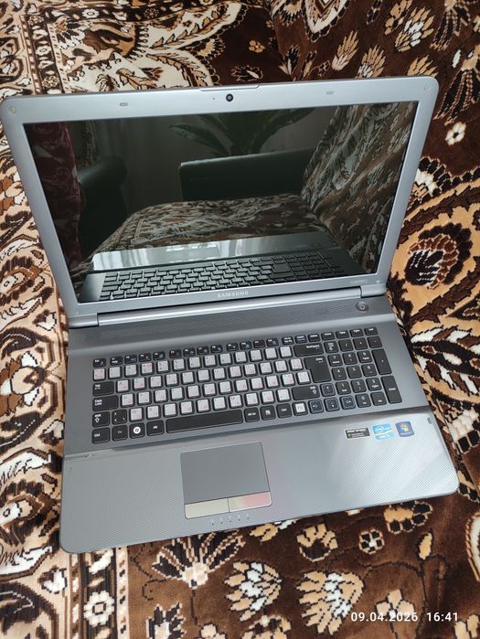 Ноутбук Samsung NP-RC720 [NP-RC720-S02BE]