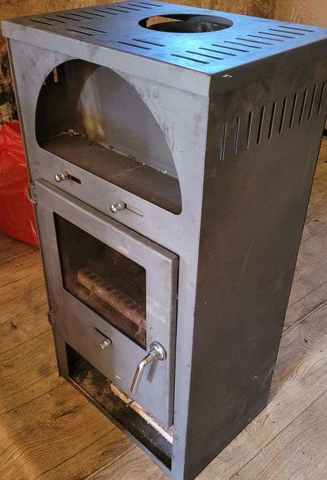Kominek na drewno 6 KW.