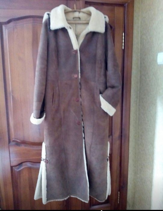 Дубленка 46р. коротка, 50р. довга