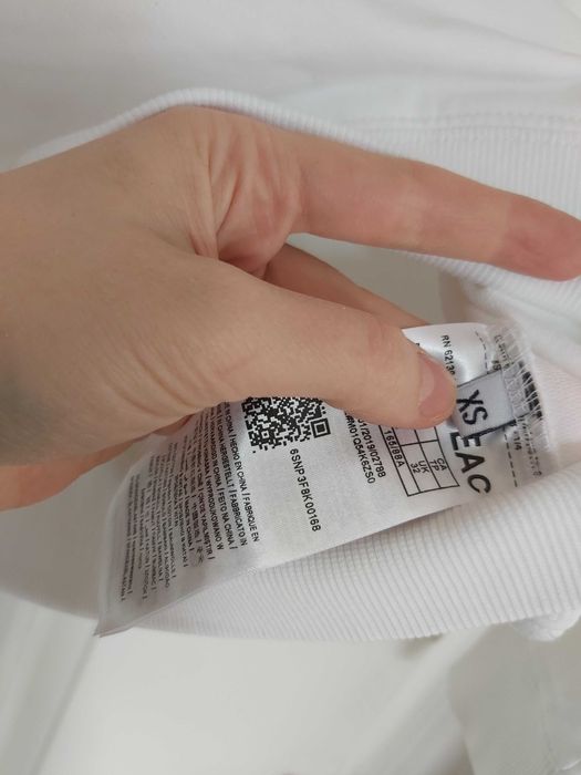 NOWA bluza biała GUESS xs sweter męska