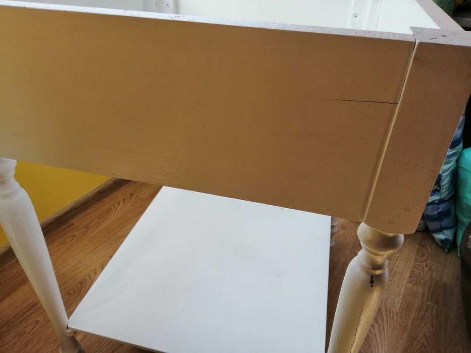 Konsola dębowa toczone nóżki łazienka pokój