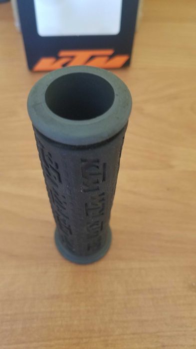 Grip KTM 122mm uchwyt na kierownicę guma używany czarny