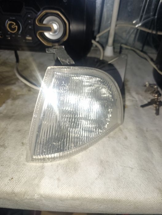 Kierunkowskaz lewy przód Skoda Octavia I 1U przed liftingiem