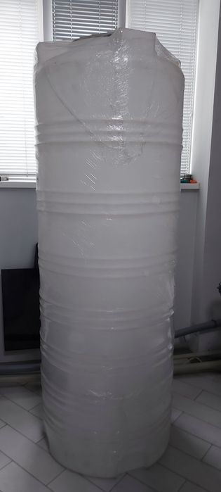 Ємність 750 л для питної води