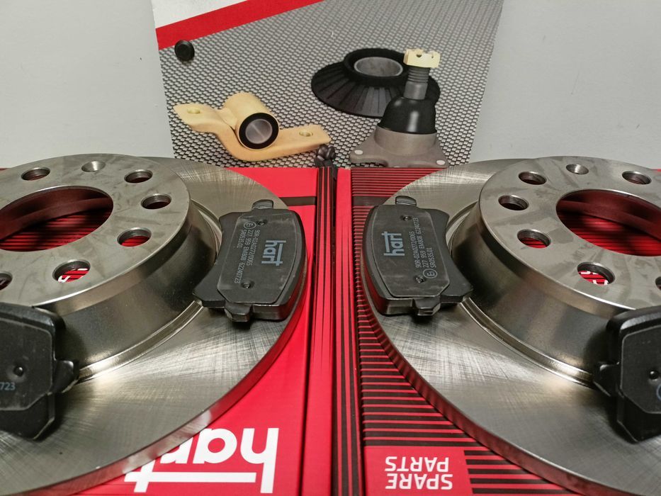 VW Passat B6,Leon,Octavia 3 Tarcze hamulcowe tył+klocki.> PROMOCJA !!!