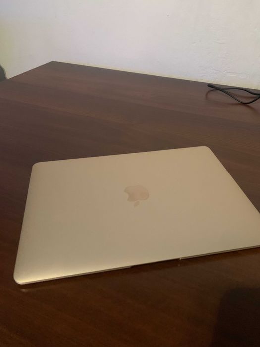 MacBook (Retina, 12-inch, 2017)