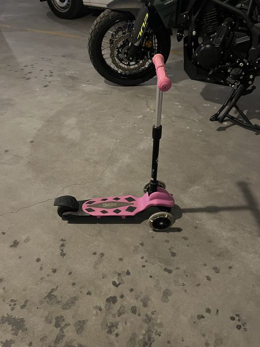 Vendo bicicleta e trotinete