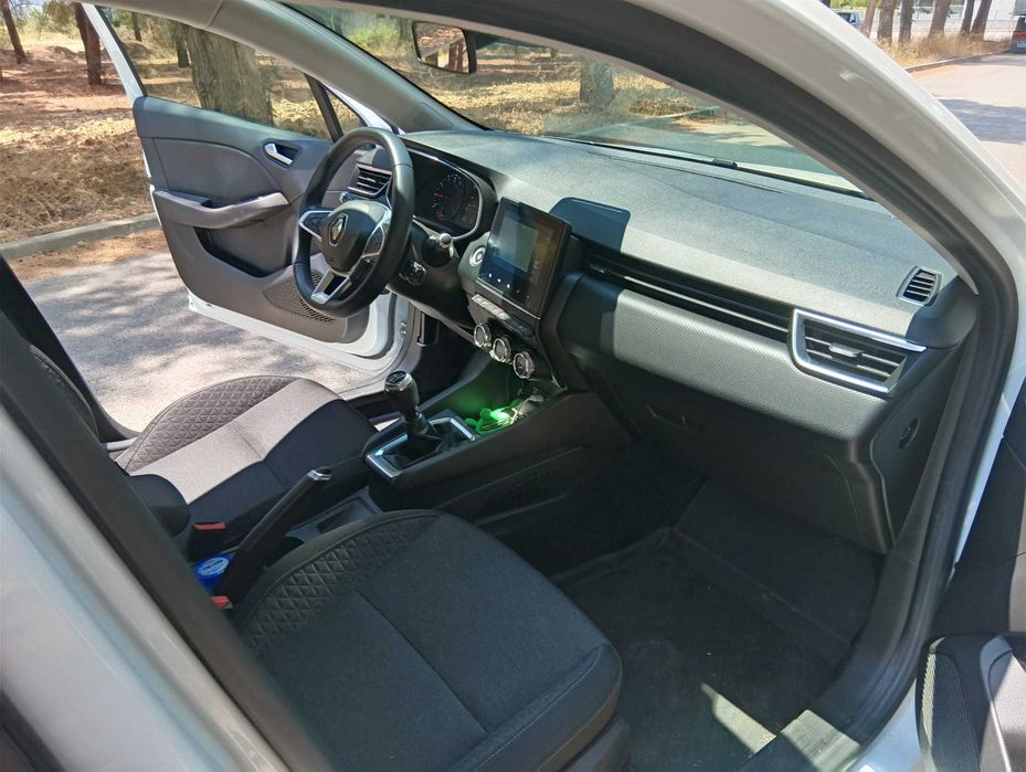 Renault Clio imperdível 2020 65000km