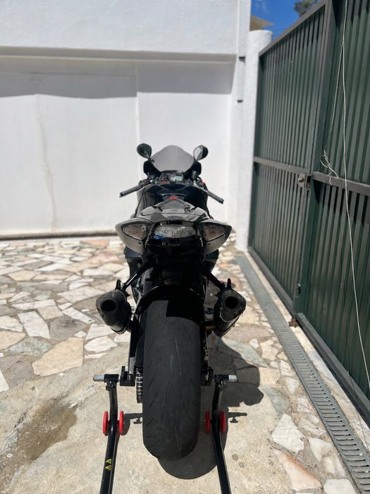 Suzuki gsxr 1000 k8