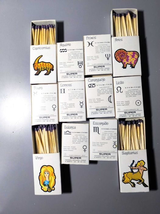 Coleção Completa de fósforos da temática Astrologia