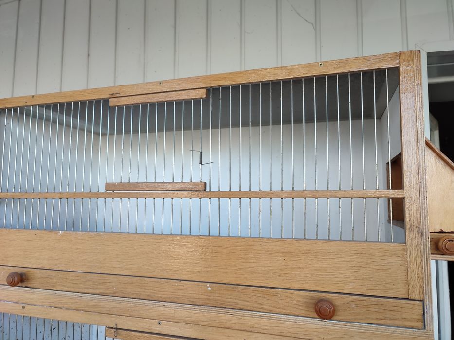 Клітки різні для птахів