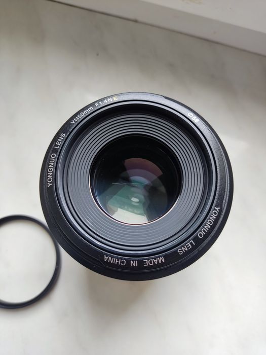Yongnuo 50mm f1,4 Е  Nikon