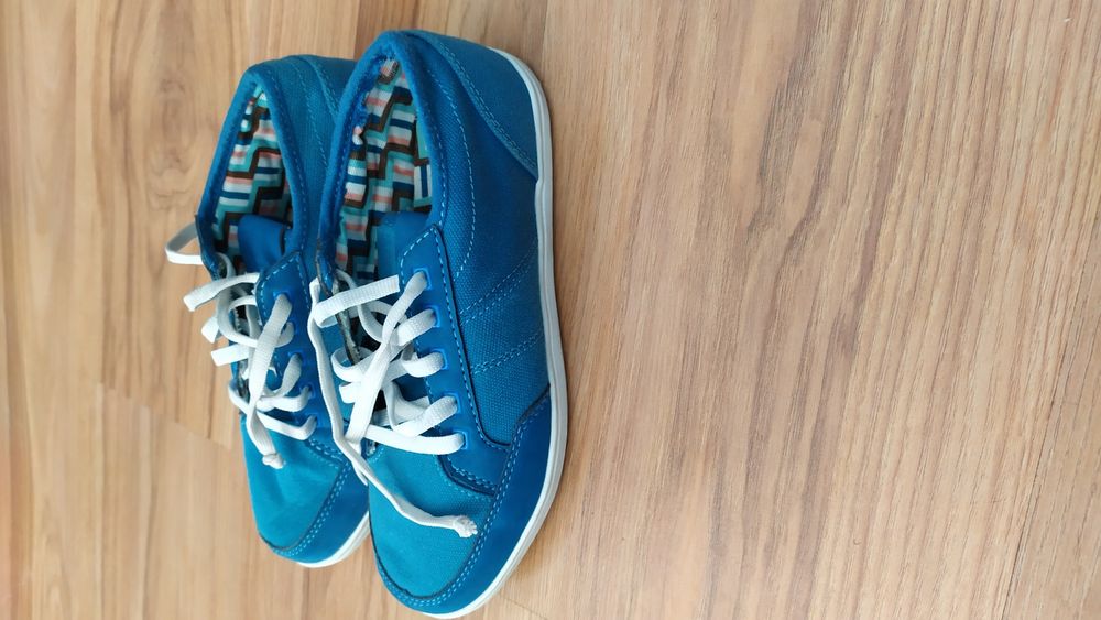 Buty dla dzieci Nowe