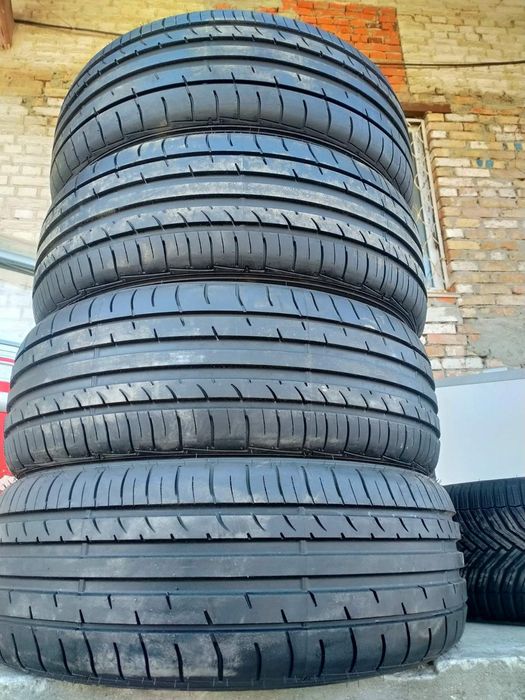 215/50/18 Falken Azenis Фалкен 4шт Лето шини резина