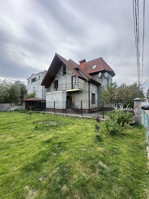 Продам будинок м Луцьк