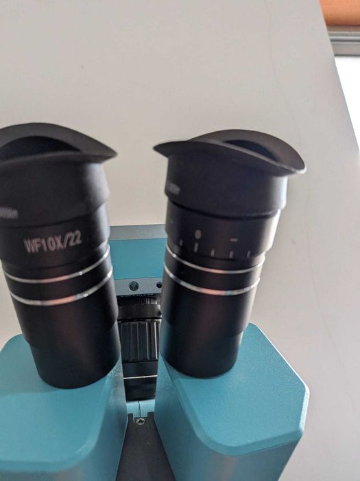 Microscópio Trinocular RF4 com camera 2K