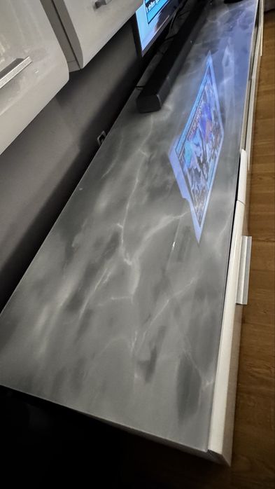 Tampo de vidro MALM  Edicao limitada 160x48